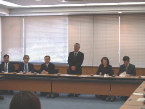 連携への期待と意欲を述べる千葉学長