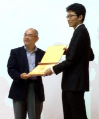 台北医学大学にて大学院生が発表 表彰 岡山大学 歯学部