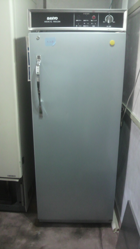 SANYO　サンヨー　業務用冷凍庫　バイオメディカルフリーザー　MDF-436　2008年製 Yahoo!オークション - 4j068 SANYO サンヨー 冷凍庫 MDF-436