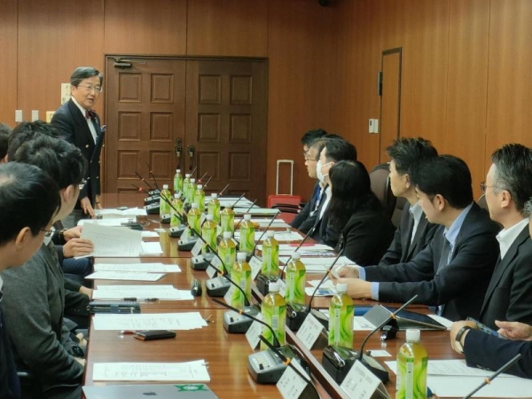 横浜市会健康福祉・医療委員会が岡山大学病院を視察