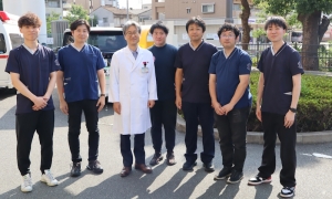 前田病院長とDMATチーム