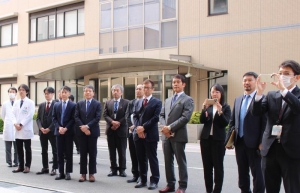 除幕式参加の研究所構成員等