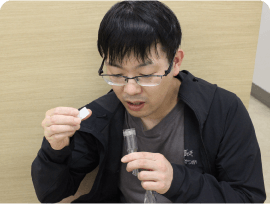 痰や便の取り方